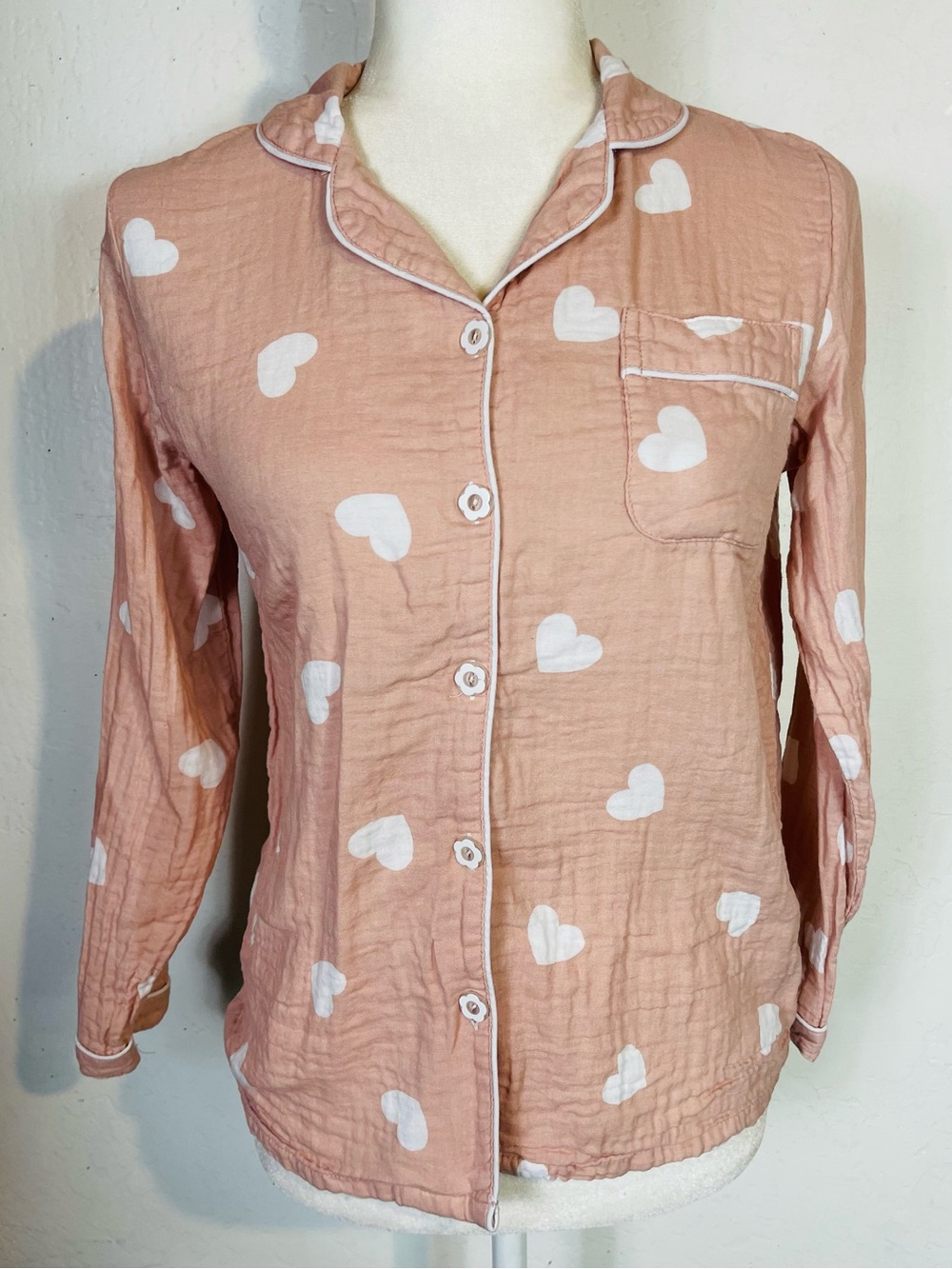 The Fleece Company Size Small S Button Down 100% Cotton Shirt Heart Print Pink